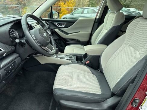 Used 2020 Subaru Forester Premium image 21