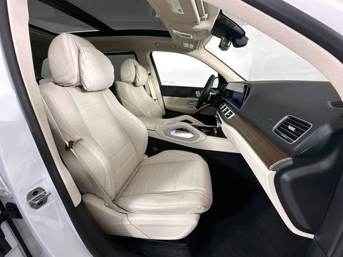 New 2026 Mercedes-Benz GLS 450 4MATIC image 31