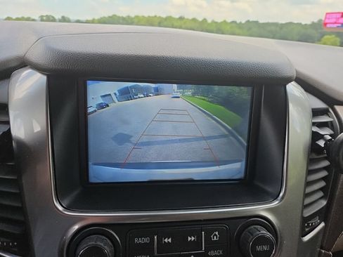 Used 2019 Chevrolet Tahoe LT RWD image 17