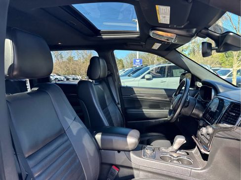 Used 2021 Jeep Grand Cherokee Limited X image 25