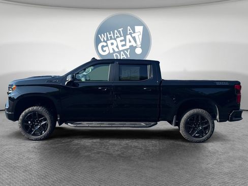 Used 2025 Chevrolet Silverado 1500 LT Trail Boss w/ Dark Appearance Package AWD/4WD image 7