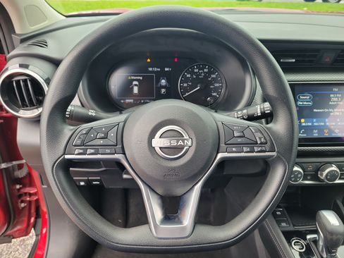 Certified 2023 Nissan Kicks SV FWD image 15