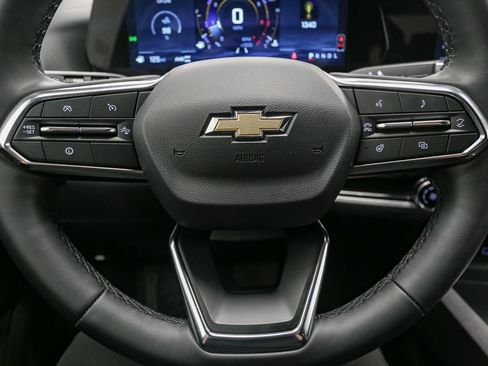 Used 2026 Chevrolet Equinox LT AWD/4WD image 33