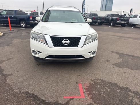 Used 2014 Nissan Pathfinder SL w/ Trailer Tow Package image 13