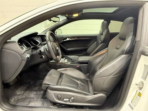 Used 2013 Audi RS 5 Coupe w/ Audi MMI Navigation Plus Pkg AWD/4WD image 30