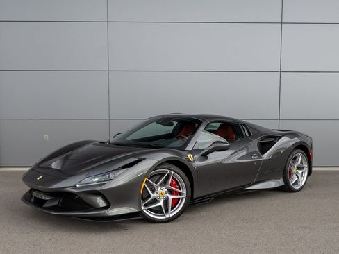 Certified 2022 Ferrari F8 Tributo image 2