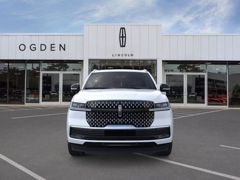 New 2026 Lincoln Navigator L Reserve AWD/4WD image 6