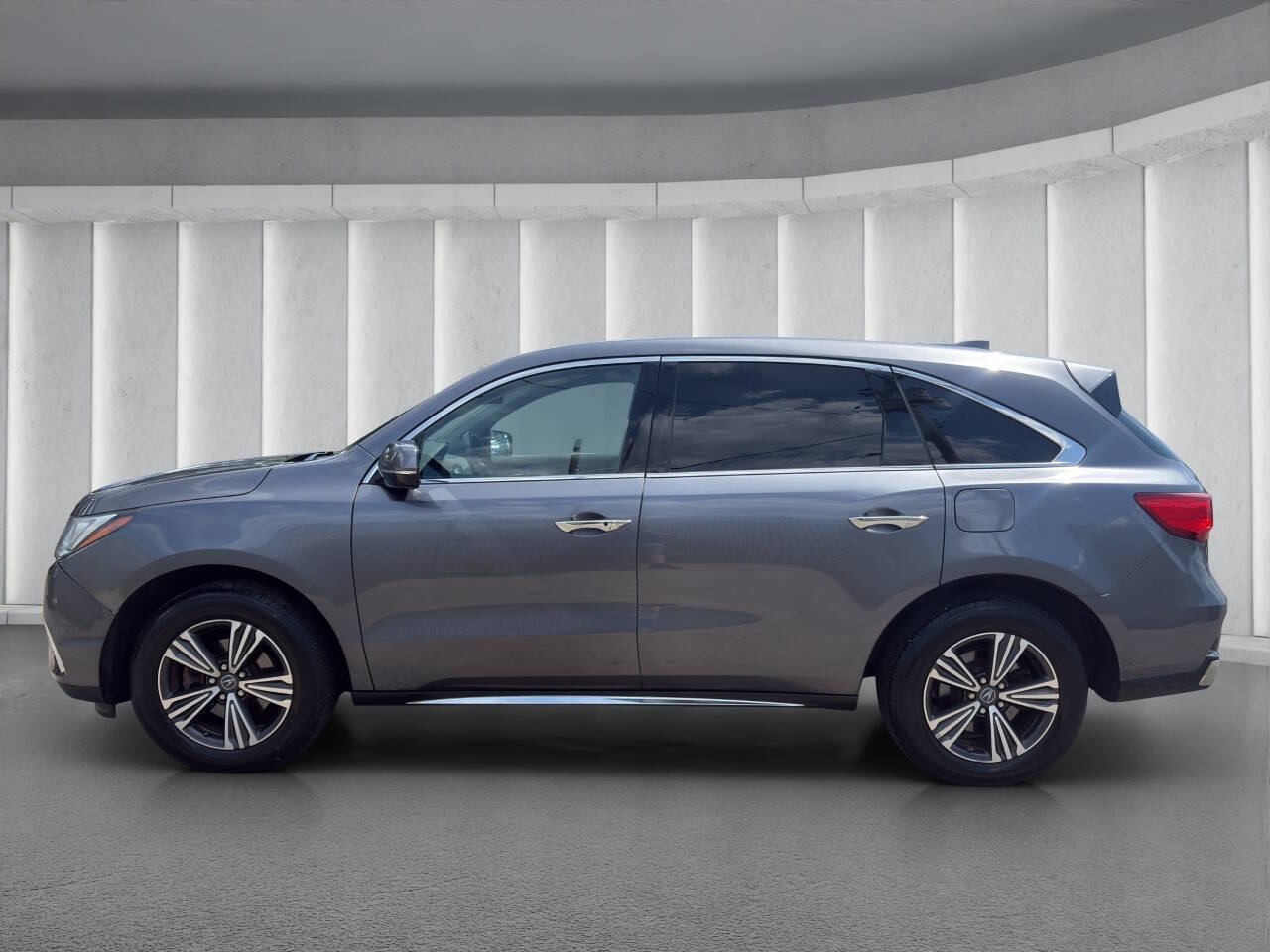 Used 2018 Acura MDX SH-AWD image 2