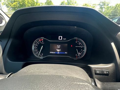 Used 2016 Honda Pilot Touring image 12