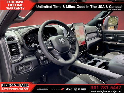 New 2026 RAM 2500 Laramie AWD/4WD image 6