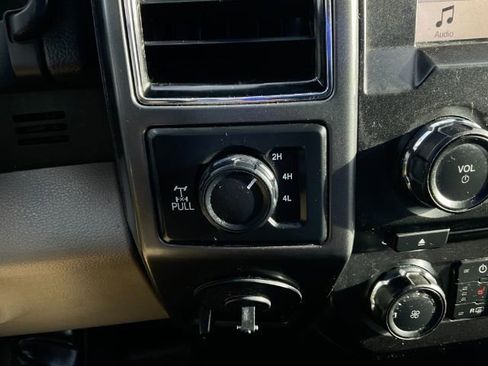 Used 2018 Ford F150 XLT w/ Equipment Group 302A Luxury AWD/4WD image 28