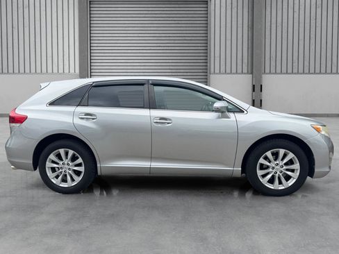 Used 2015 Toyota Venza XLE FWD image 31