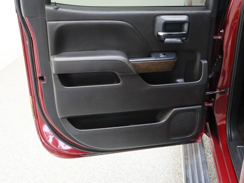 Used 2018 GMC Sierra 1500 Denali RWD image 28