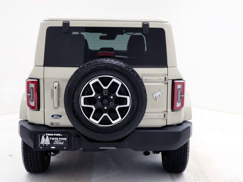 Used 2025 Ford Bronco Outer Banks image 8