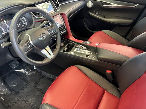 Used 2024 INFINITI QX50 Sport AWD/4WD image 4