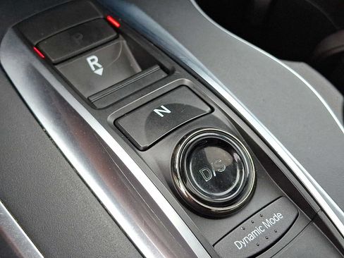 Used 2018 Acura MDX SH-AWD image 15