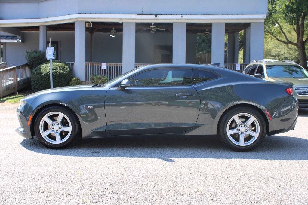 Used 2016 Chevrolet Camaro LT RWD image 4