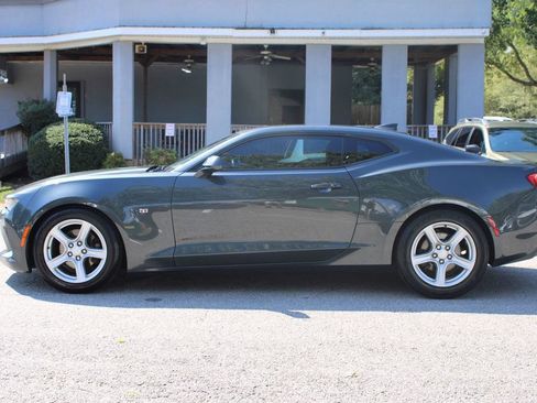 Used 2016 Chevrolet Camaro LT RWD image 4