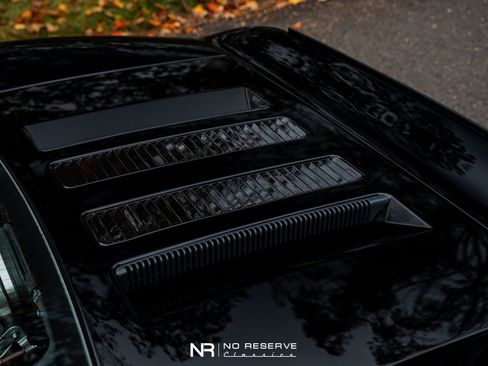 Used 2005 Ford GT image 21