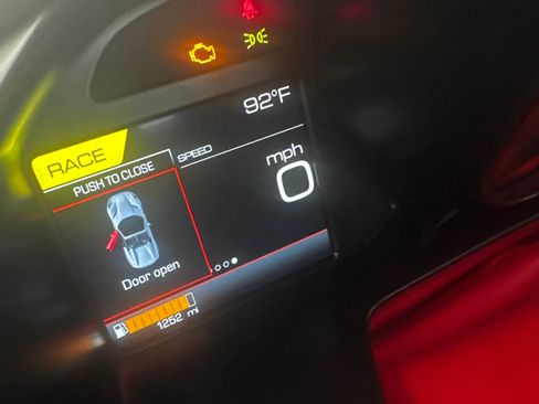 Used 2018 Ferrari GTC4Lusso T RWD image 7