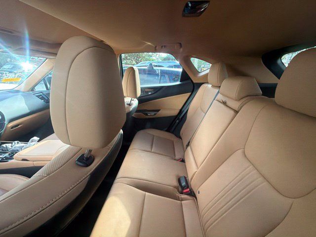Used 2025 Lexus NX 250 FWD w/ Towing Package (2000 Lbs) image 5