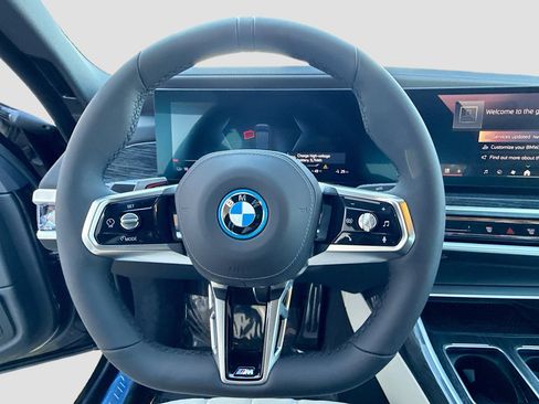 New 2026 BMW i7 xDrive60 w/ Premium Package image 37