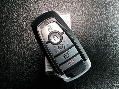 Used 2021 Ford Expedition Max Limited image 25