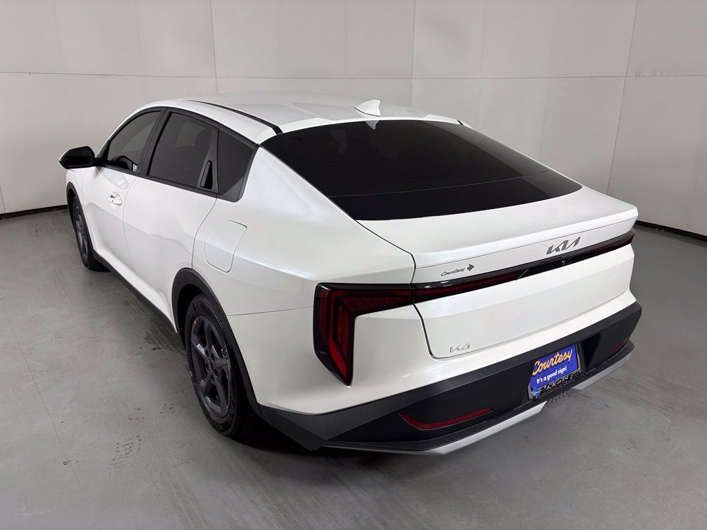 New 2026 Kia K4 FWD image 6