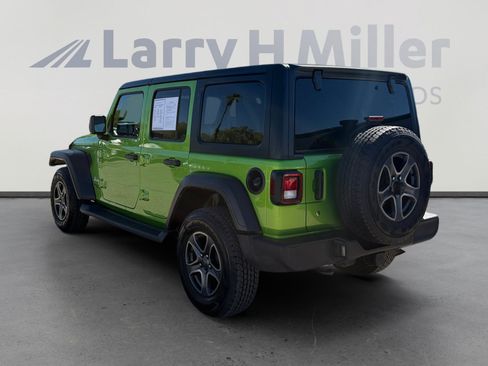 Used 2018 Jeep Wrangler Unlimited Sport S AWD/4WD image 3