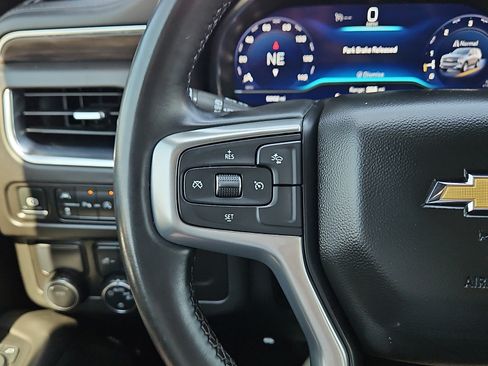 Used 2024 Chevrolet Tahoe LT RWD image 17