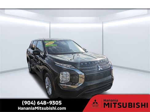 New 2025 Mitsubishi Outlander ES image 1