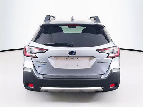 Used 2023 Subaru Outback Limited AWD/4WD image 10