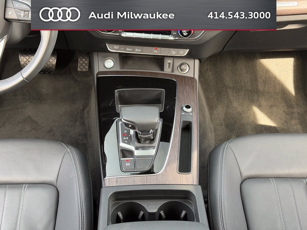 Used 2024 Audi Q5 2.0T Premium w/ Convenience Package AWD/4WD image 34