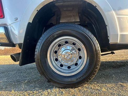 Used 2022 RAM 3500 Limited w/ Safety Group image 30