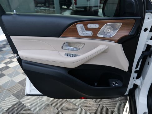 Used 2021 Mercedes-Benz GLE 350 4MATIC w/ AMG Line Exterior image 12