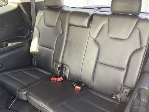 Used 2022 Kia Telluride EX w/ EX Premium Package AWD/4WD image 17