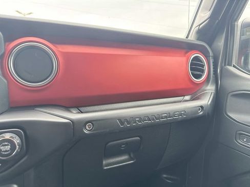Used 2019 Jeep Wrangler Unlimited Rubicon AWD/4WD image 46
