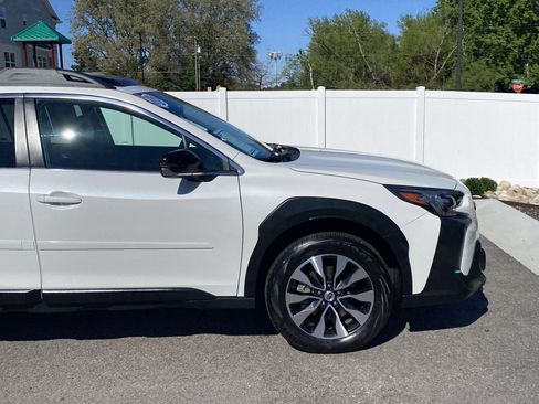 Used 2023 Subaru Outback Limited XT AWD/4WD image 8