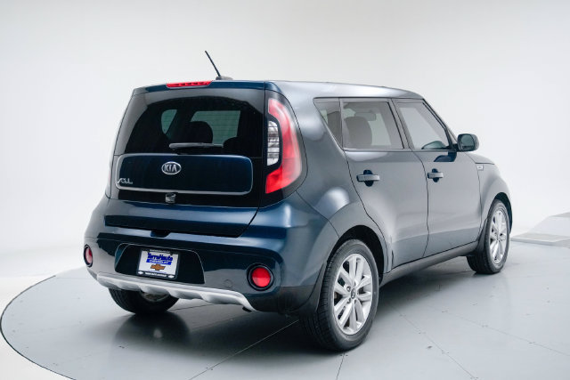 Used 2017 Kia Soul + FWD image 6
