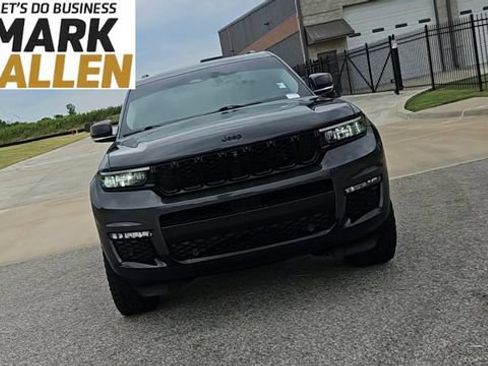 Used 2024 Jeep Grand Cherokee L Limited w/ Luxury Tech Group II AWD/4WD image 3