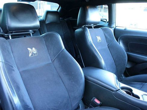 Used 2018 Dodge Challenger R/T Scat Pack w/ Dynamics Package image 16