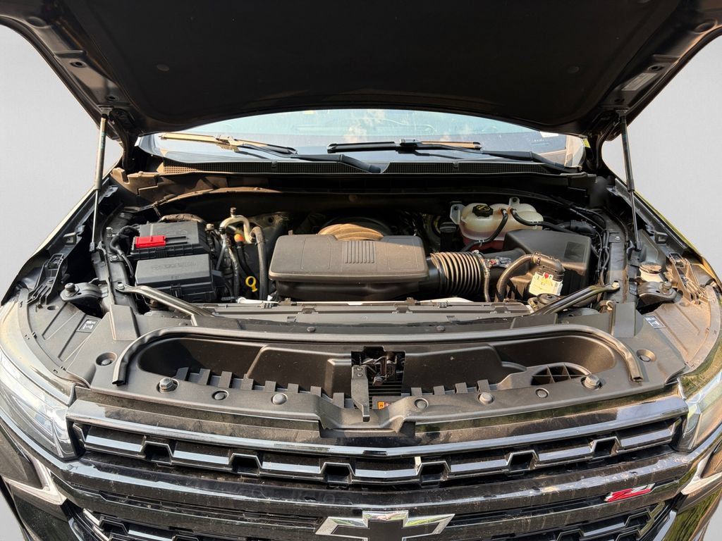 Used 2024 Chevrolet Suburban Z71 AWD/4WD image 13