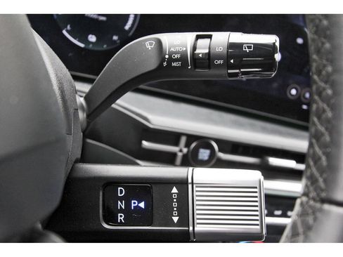 Certified 2024 Hyundai Santa Fe Limited AWD/4WD image 22