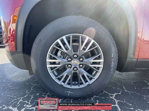 New 2025 Chevrolet Traverse LT w/ Enhanced Driving Package image 33