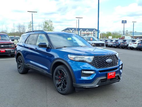 Used 2022 Ford Explorer ST w/ Equipment Group 401A AWD/4WD image 8