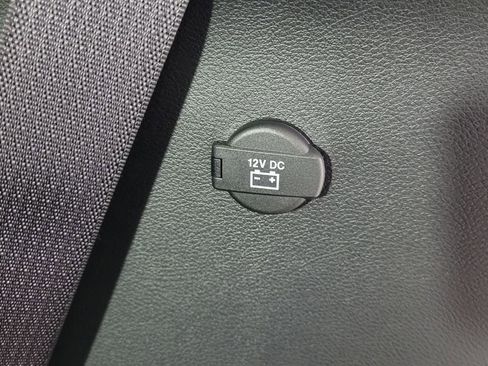 New 2026 Chrysler Pacifica Select image 12