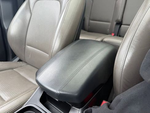 Used 2013 Hyundai Santa Fe Sport w/ Technology Pkg FWD image 17