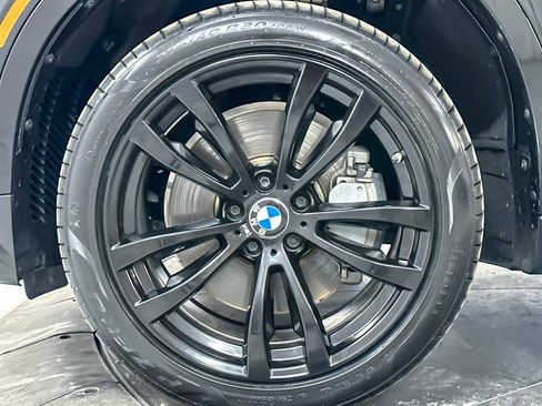 Used 2019 BMW X6 xDrive50i w/ M Sport Package image 27