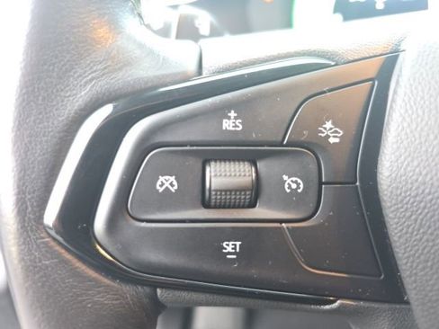 Used 2023 Chevrolet Bolt EUV Premier w/ Sun & Sound Package image 22