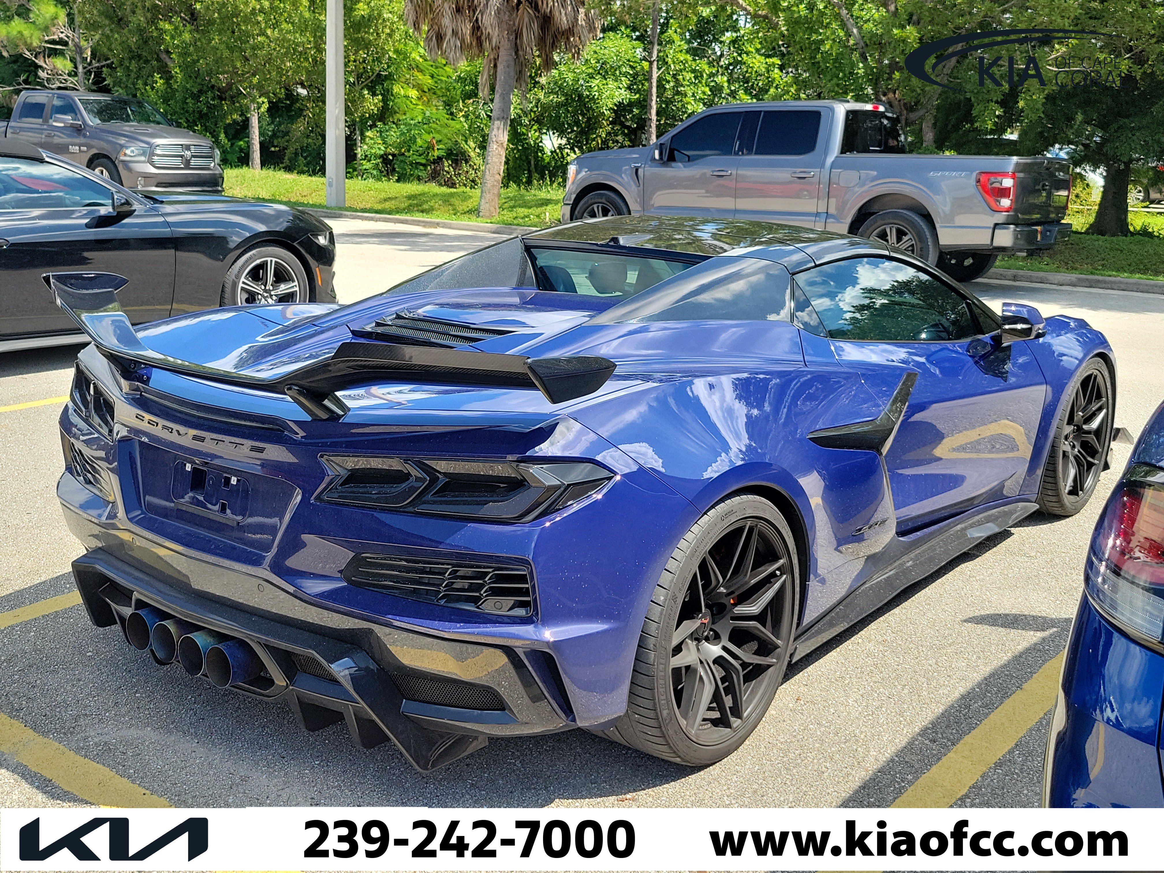 Used 2025 Chevrolet Corvette Z06 RWD image 7